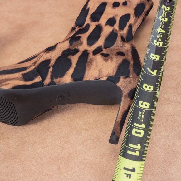 Stuart Weitzman Women Wren Fabric Leopard Print High Heel Ankle Boots sz 8 - Picture 6 of 9